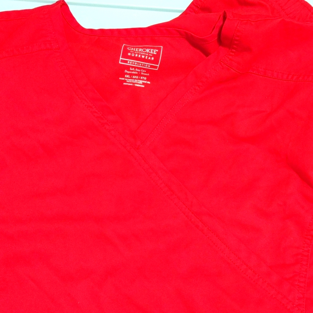 Scrub set